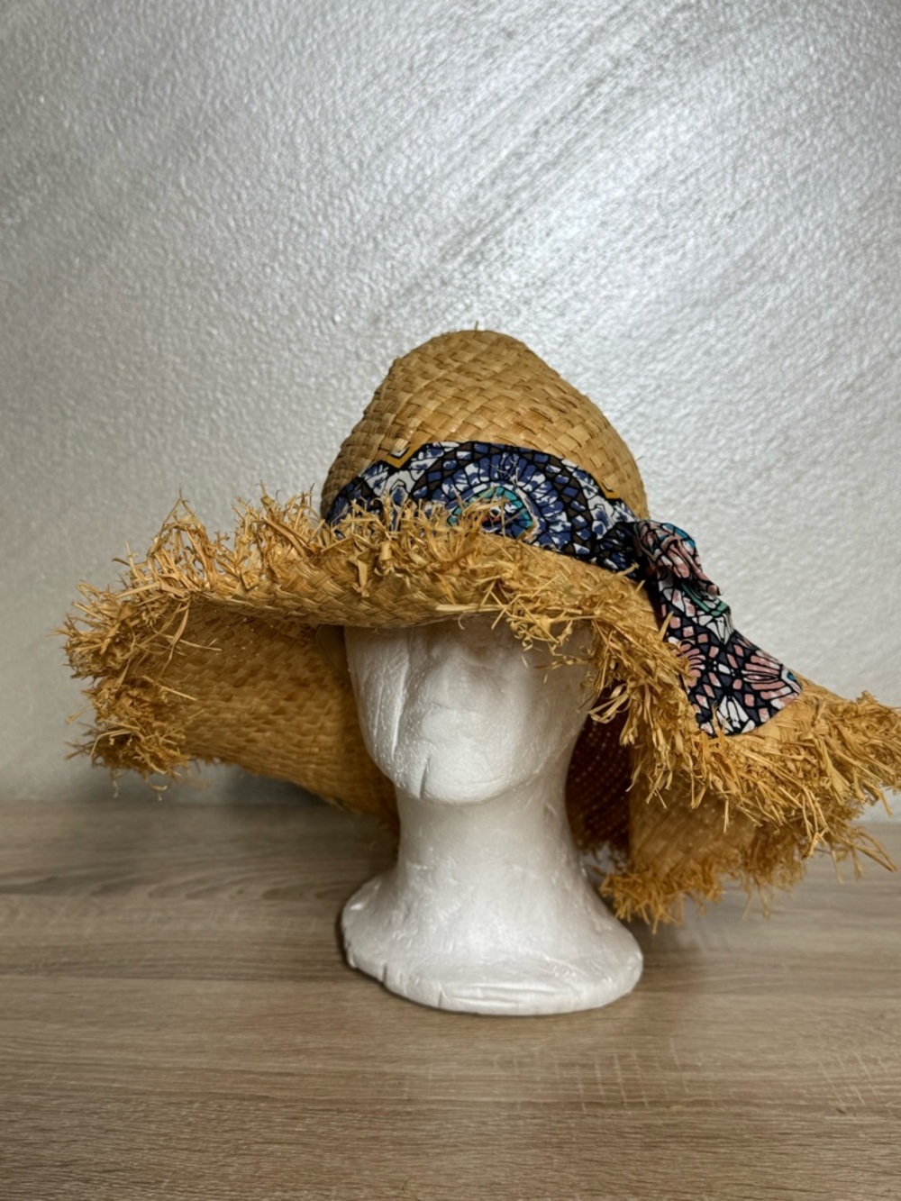 Natural-colored raffia straw floppy hat Women Size M-L - Picture 2 of 9